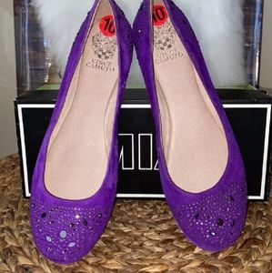 Vince Camuto pretty purple flats